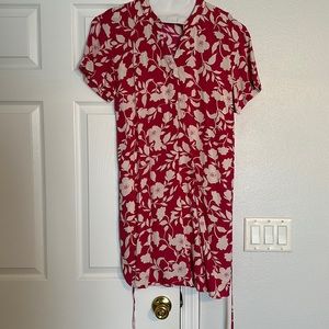 Pink floral dress with pockets